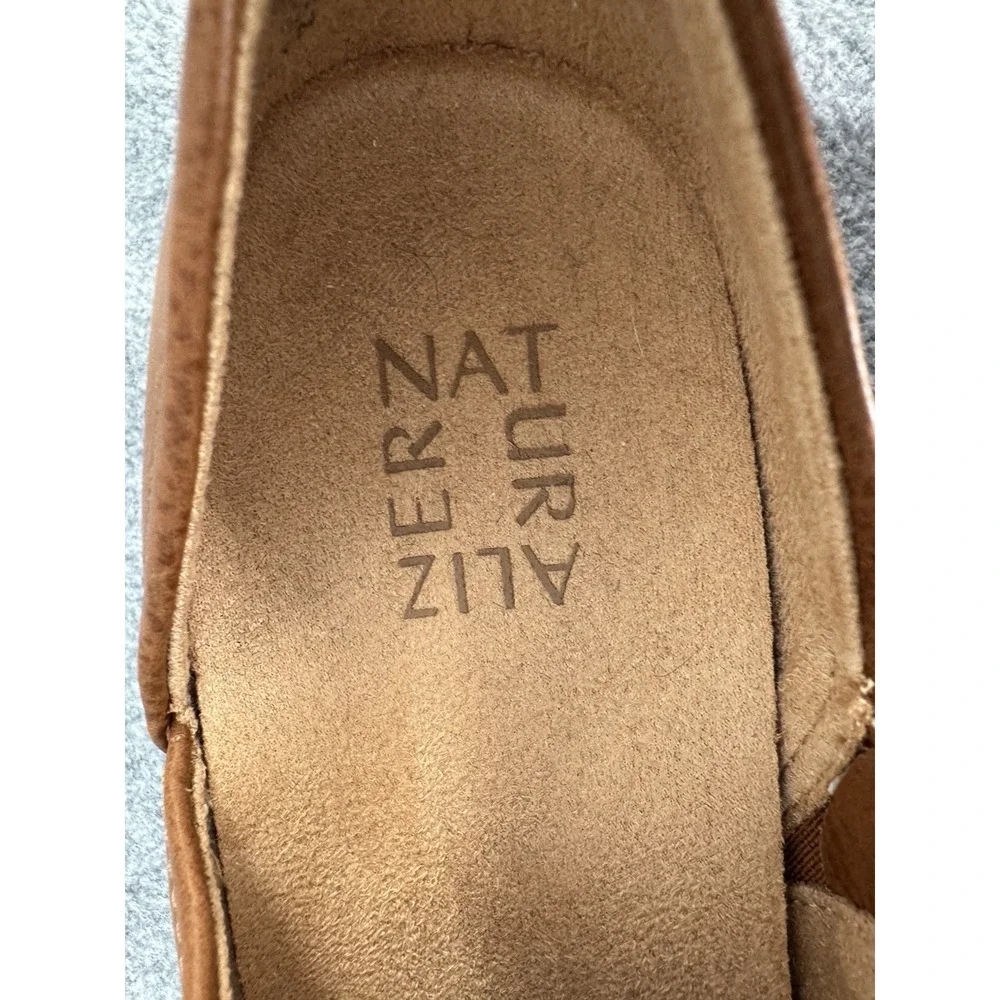 Naturalizer Women's Brown Slip On Loafer Heels Comfort Shoes Size 6M‎